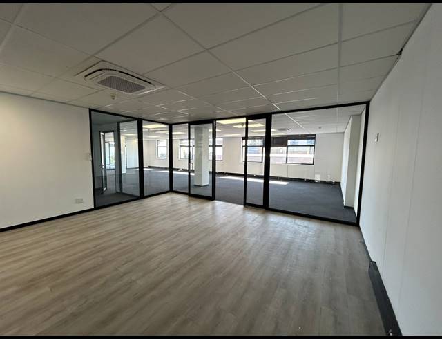 298M² OFFICE TO LET IN SANDTON CENTRAL